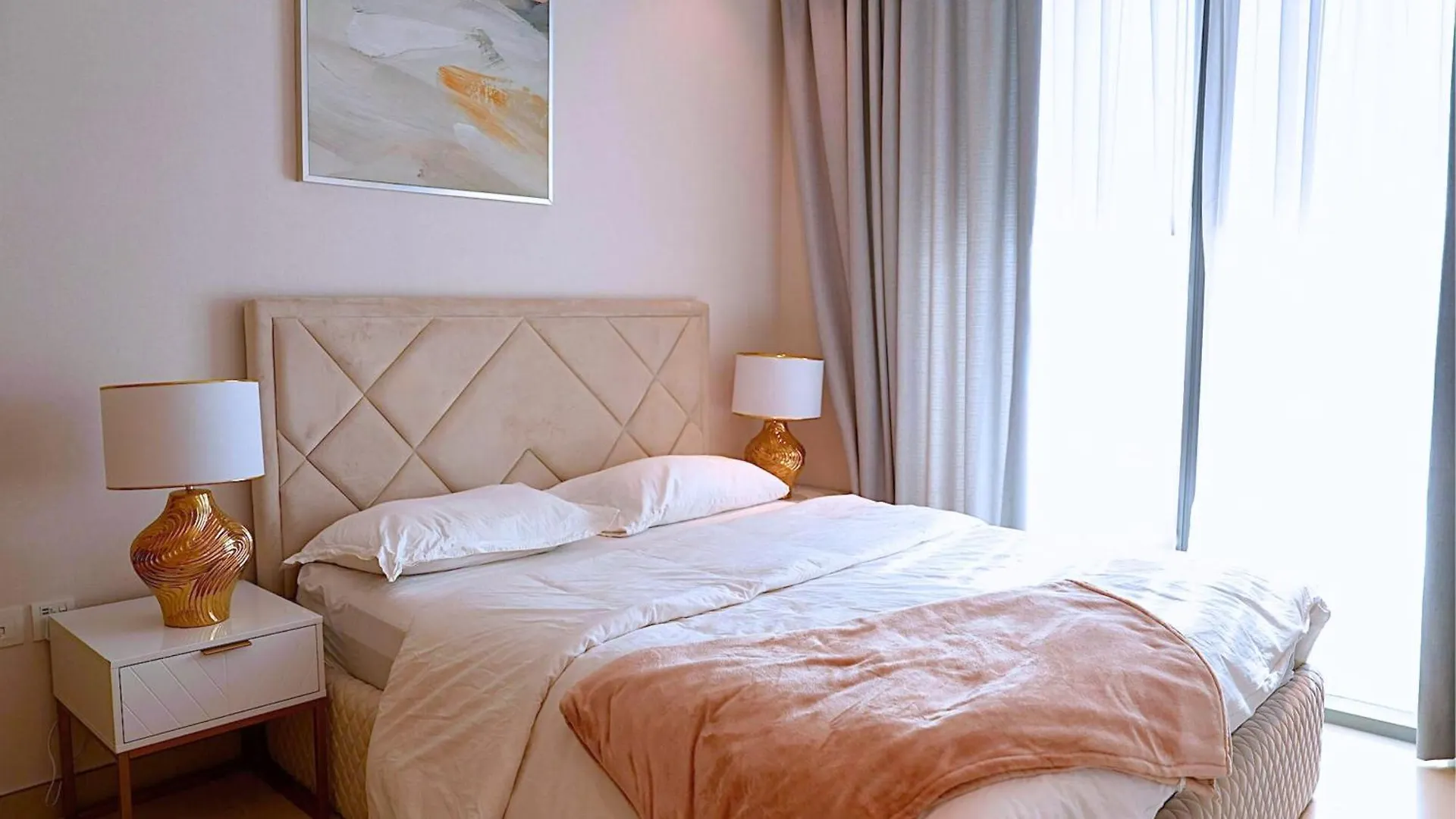 Luxe Dubai Marina Apartment 5242 Building 2Bhk